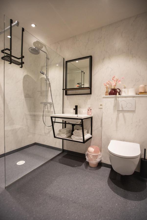 Hotel - B&B Elementum Kortrijk Buitenkant foto